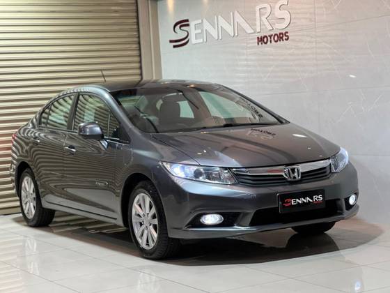 HONDA CIVIC 1.8 LXS 16V FLEX 4P AUTOMÁTICO HONDA CIVIC 1.8 LXS 16V FLEX 4P AUTOMÁTICO